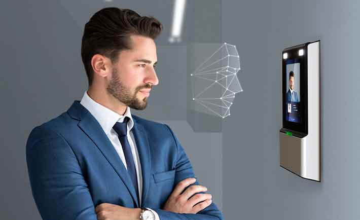 Control de accesos con biométrico: Huella o rostro.